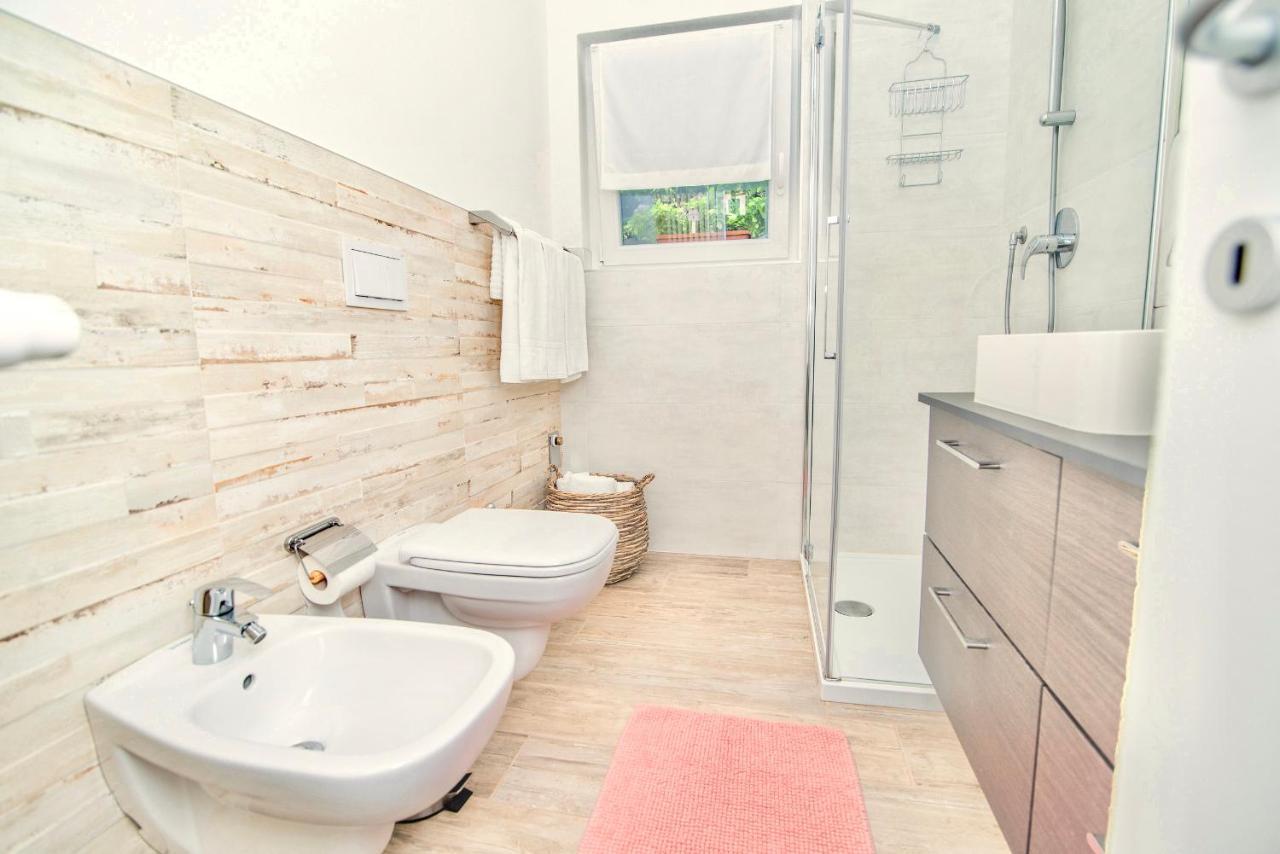 Sara E Melissa House Lierna Apartman Kültér fotó